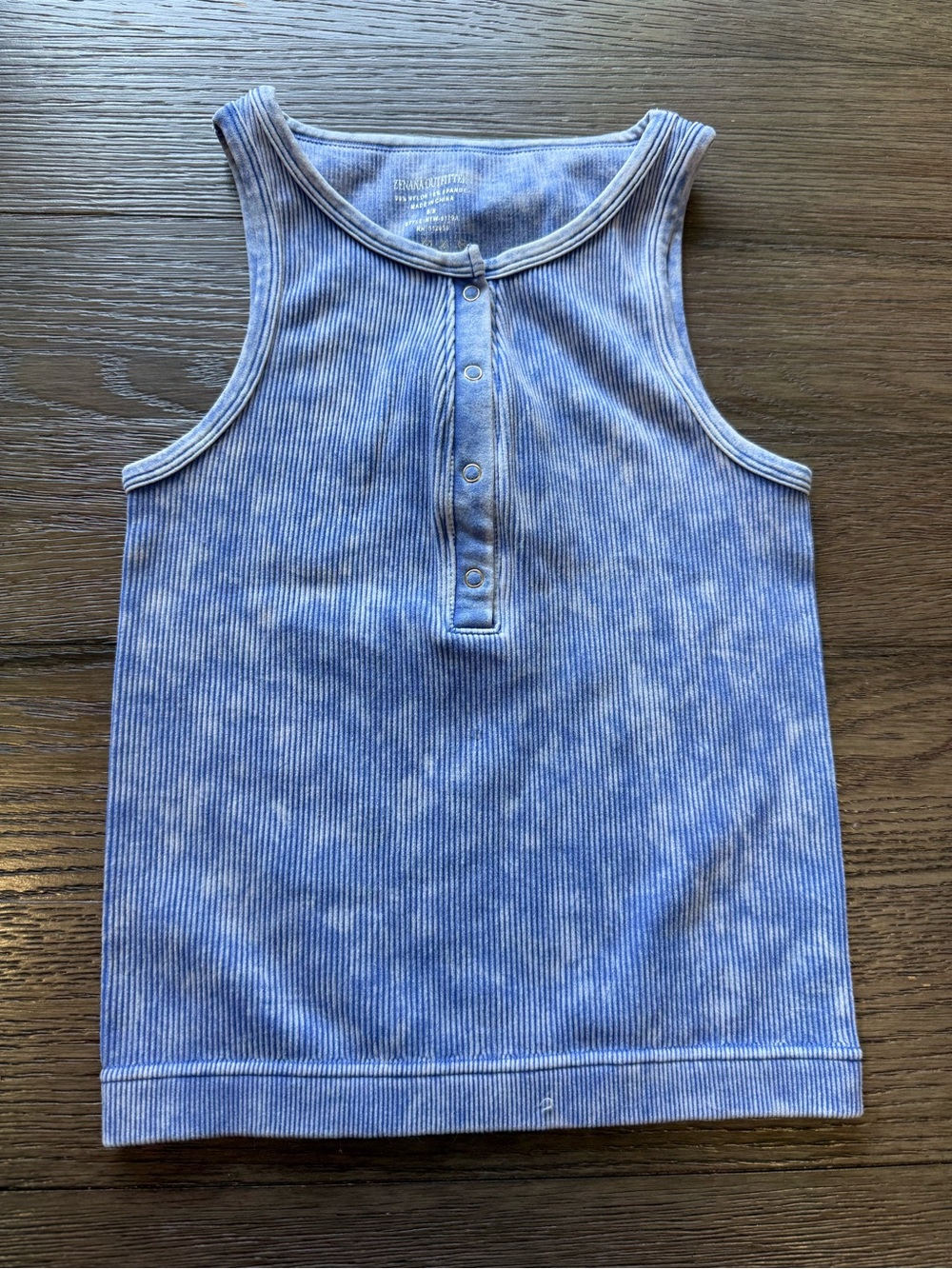 Zenana Outfitters Light Blue Ribbed Tank with Front Snap